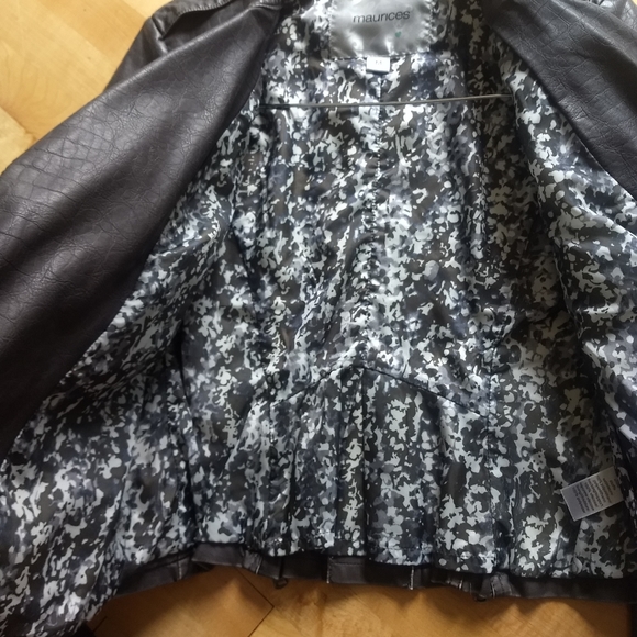 Jacket - Picture 3 of 5